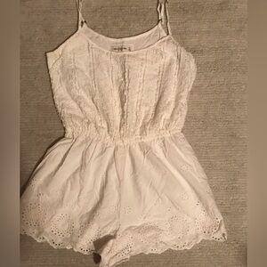 Abercrombie delicate white lace romper